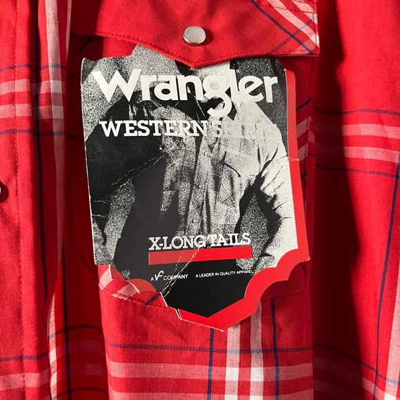 Red & White Plaid Wrangler Long Sleeve with Pearl Snaps, Pockets on Chest, New - Picture 2 of 5